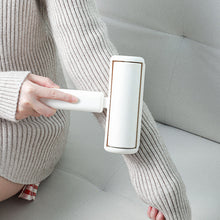 Load image into Gallery viewer, 2-in-1 Roller Brush & Two replacement packs