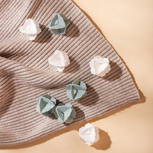 Load image into Gallery viewer, Reusable Laundry Dryer Balls (12 Pcs)